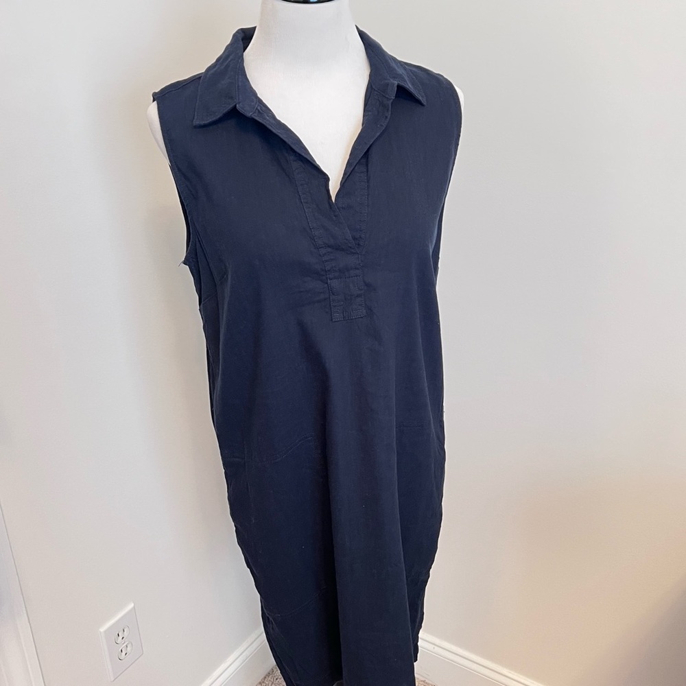Tahari Sleeveless Navy Collared Dress Size 6